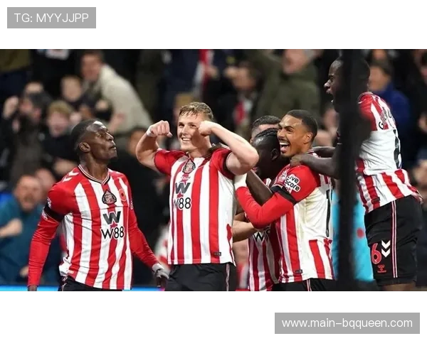 拜仁连胜终结，防线稳定性与裁判判罚成赛后讨论焦点